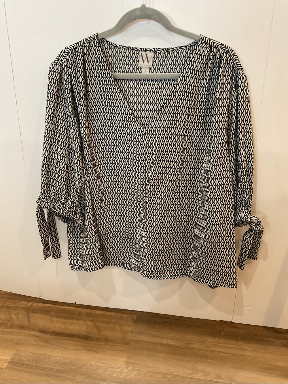 Worthington Black & White Geometric Tie-Sleeve Blouse